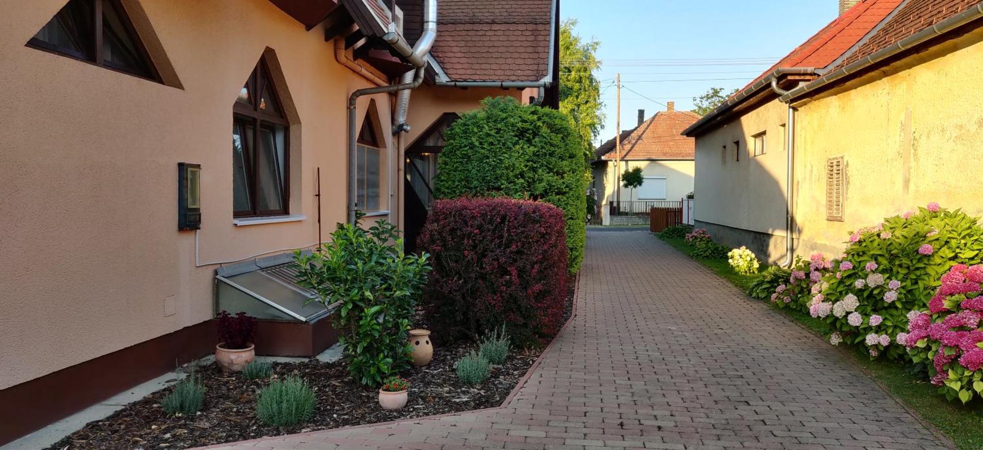 Korona Panzio Bed and Breakfast Balatonberény Eksteriør billede